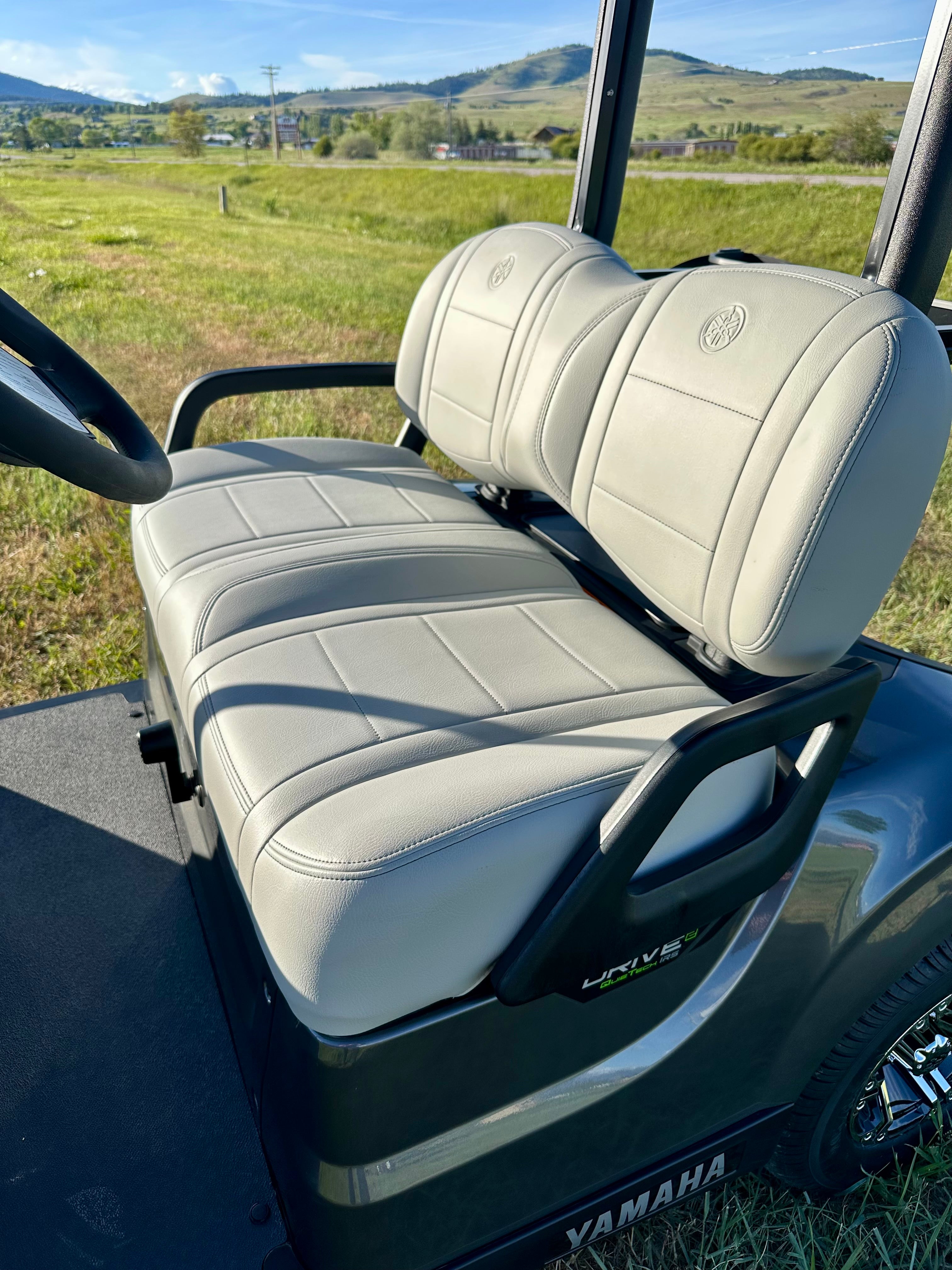 2026 Yamaha PTV QuieTech EFI Drive 2 Carbon